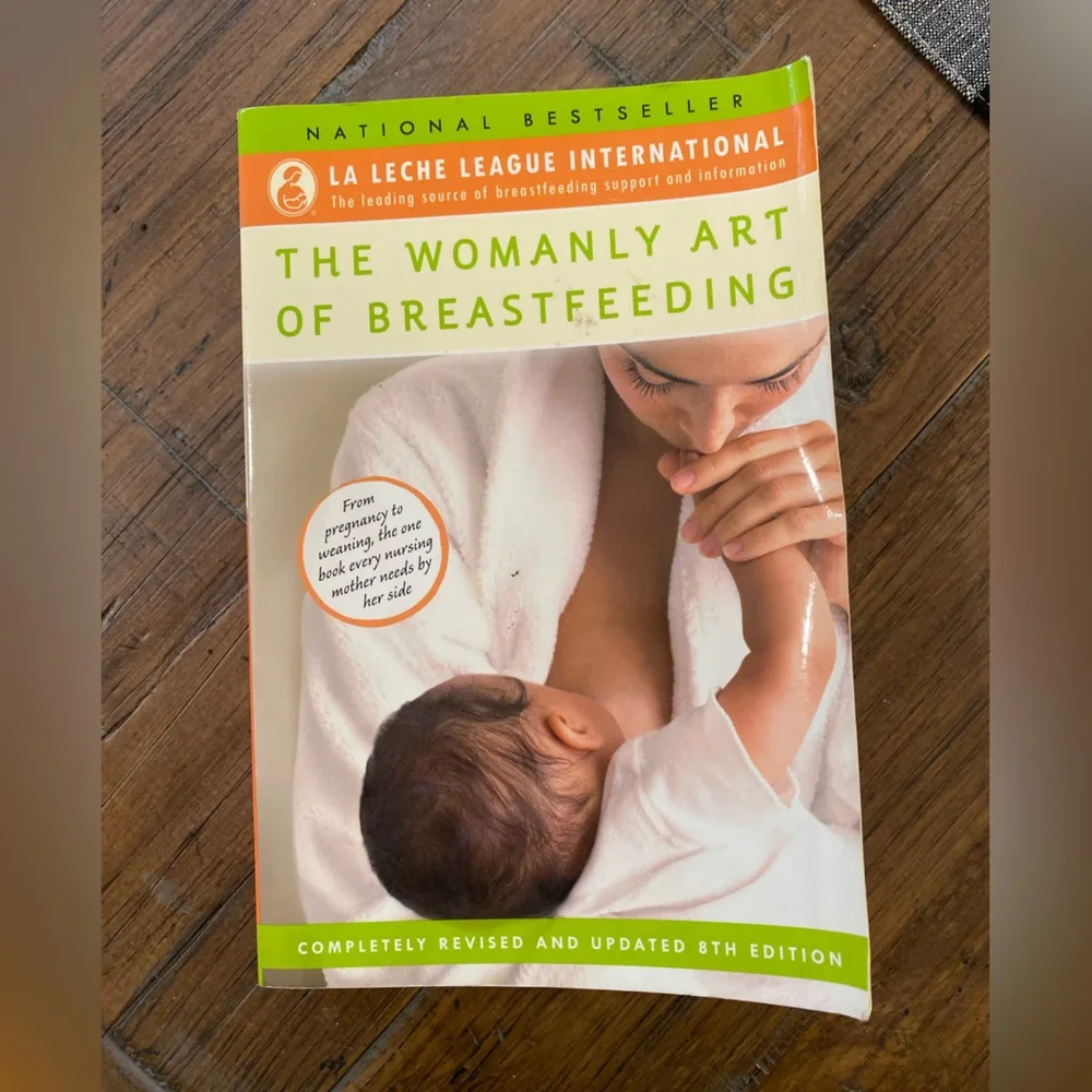The womanly art of breastfeeding book - Picture 1 of 5